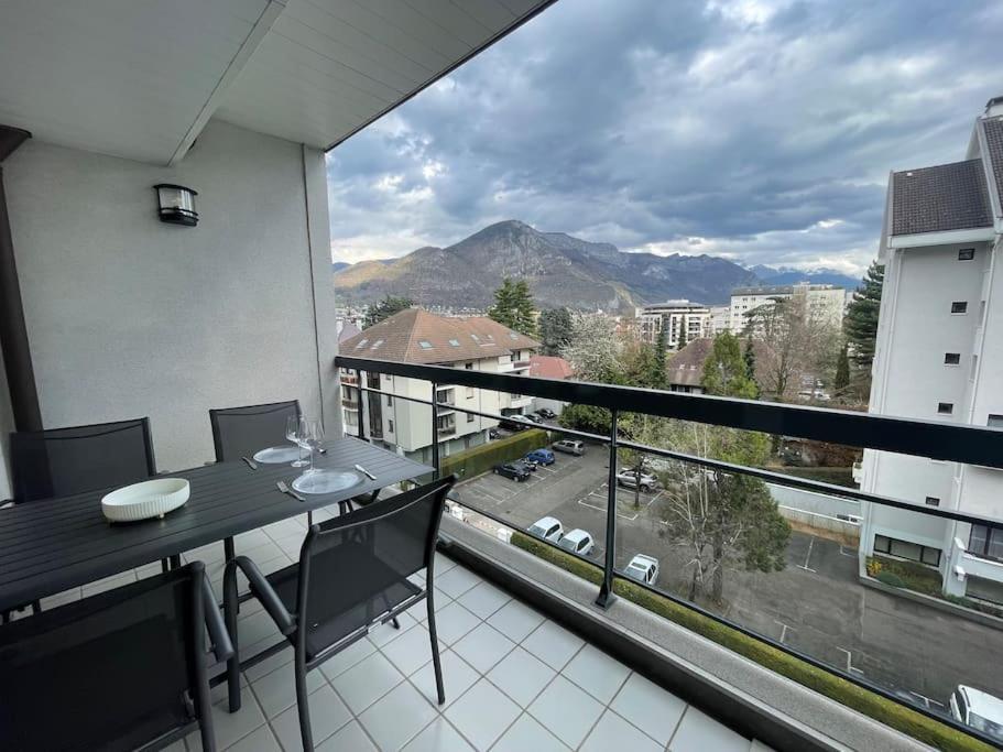 Le Mont-Veyrier, Parking Et Vue Διαμέρισμα Άννεσι Εξωτερικό φωτογραφία